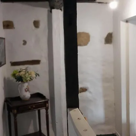 Retreat - Sleeps 8 Near *