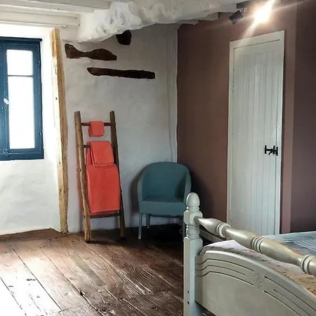Retreat - Sleeps 8 Near * Verneuil